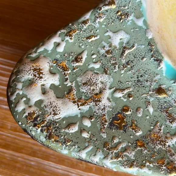 Unique Holland Mold Vintage Butterfly Ashtray - Picture 6 of 10